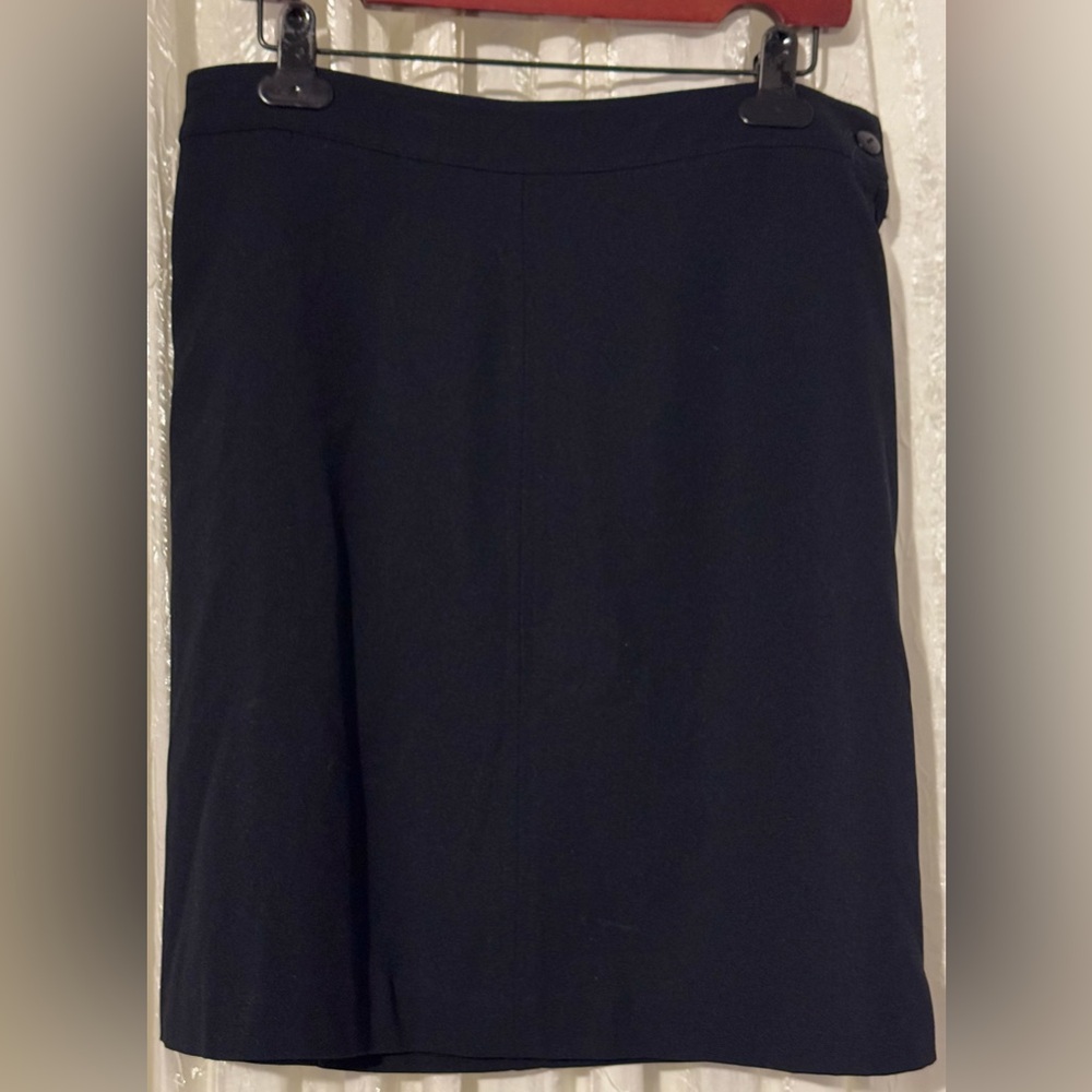 Sigrid Olsen. 
A-line skirt. 
Knee length.